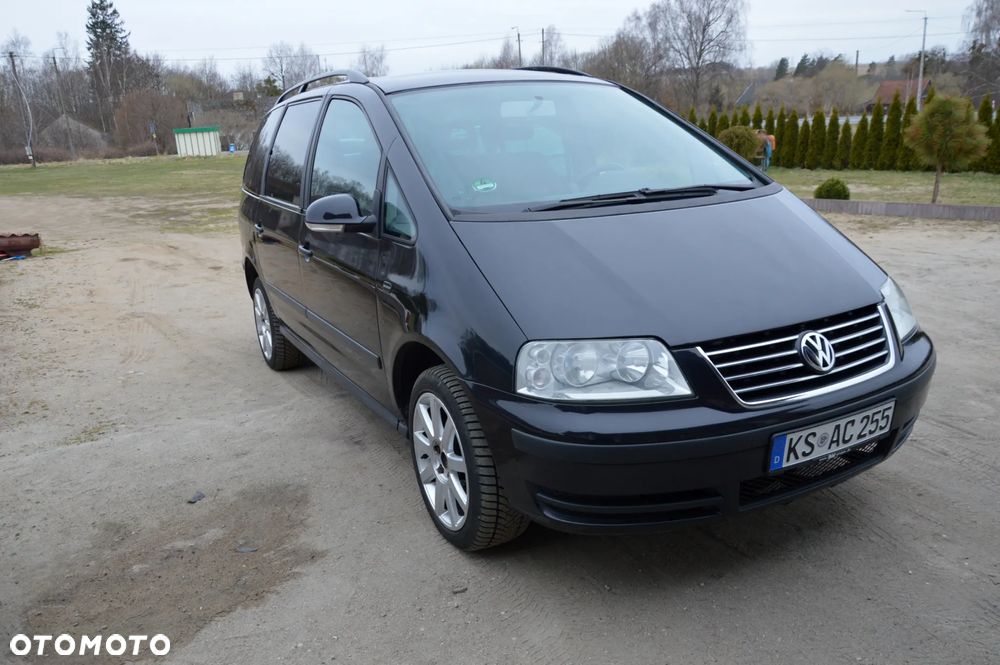 Volkswagen Sharan 1.9 TDI Comfortline Family - 1
