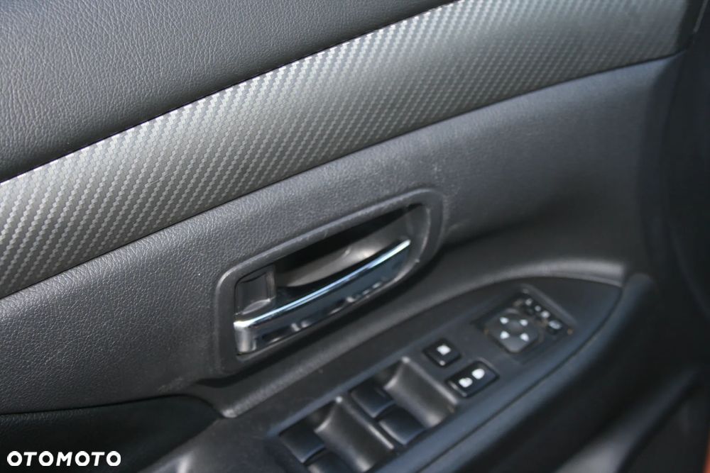 Mitsubishi Outlander 2.2 DID Intense - 12