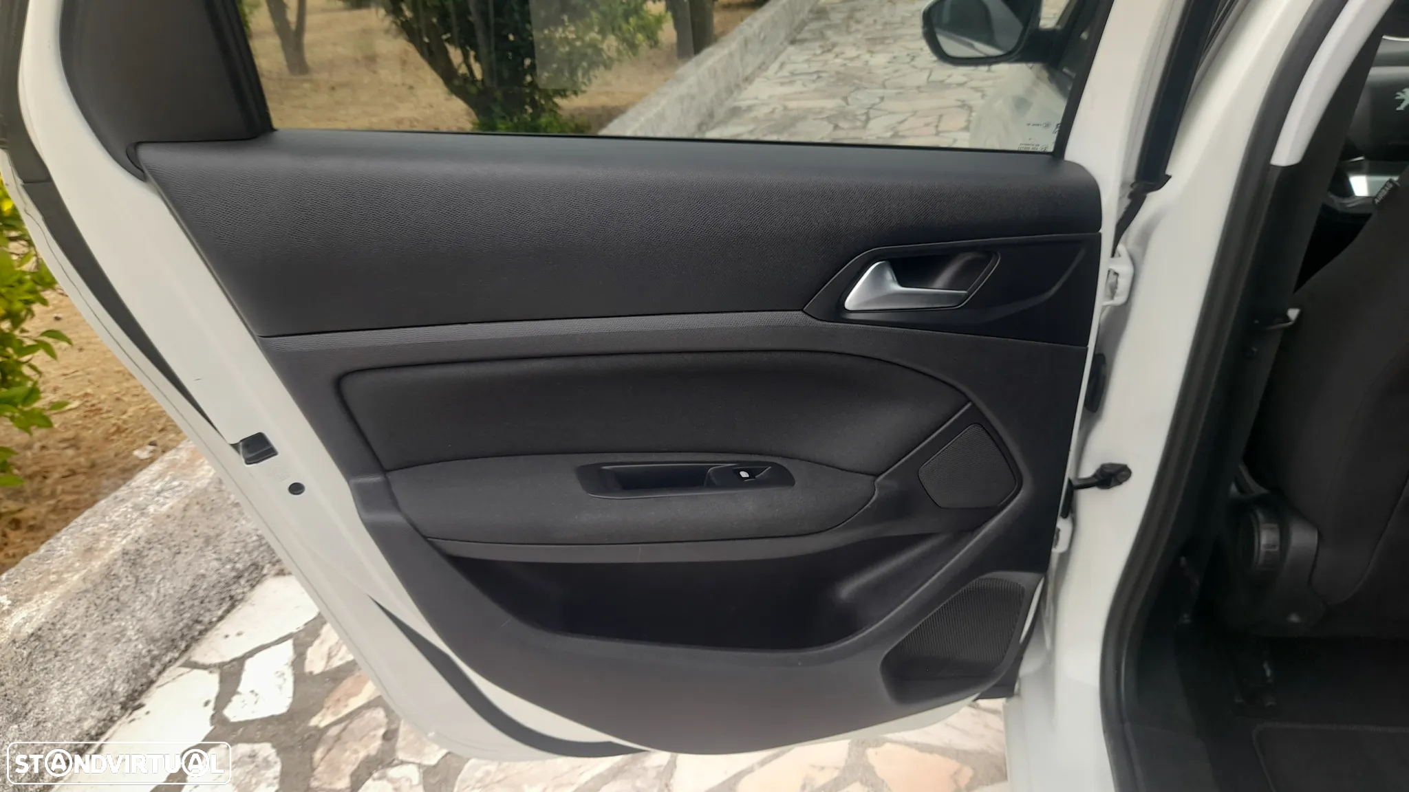 Peugeot 308 SW BlueHDi 120 Stop & Start Style - 31