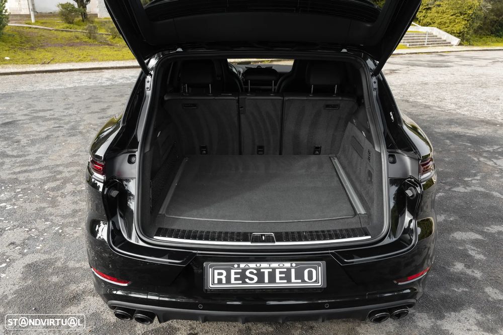 Porsche Cayenne Turbo E-Hybrid Tiptronic S - 14