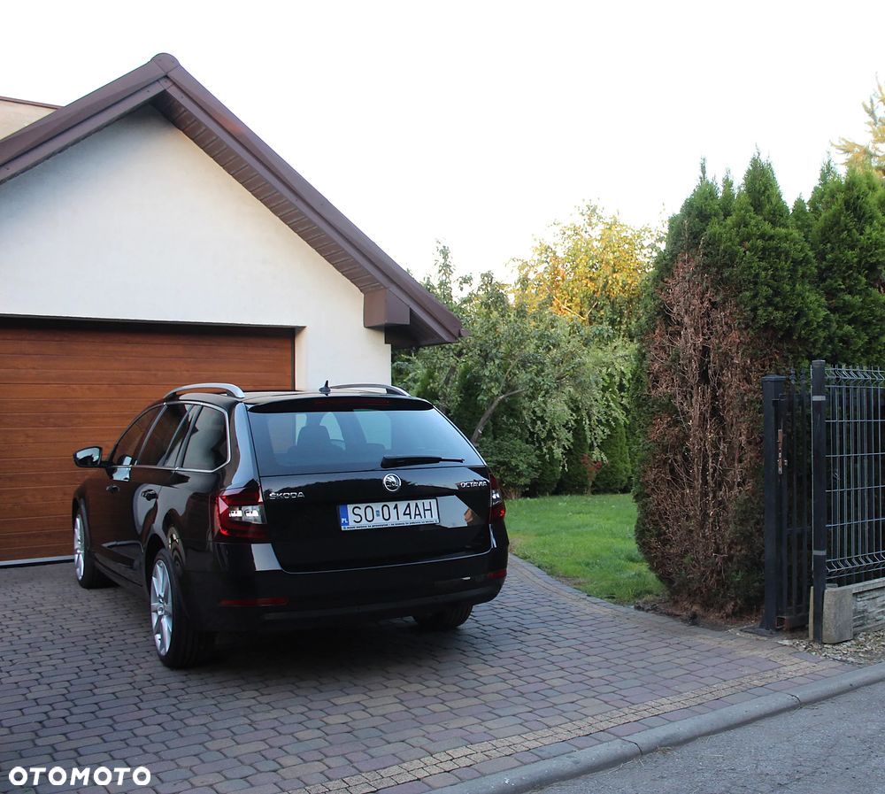 Skoda Octavia Combi 2.0 TDI DSG Style - 6