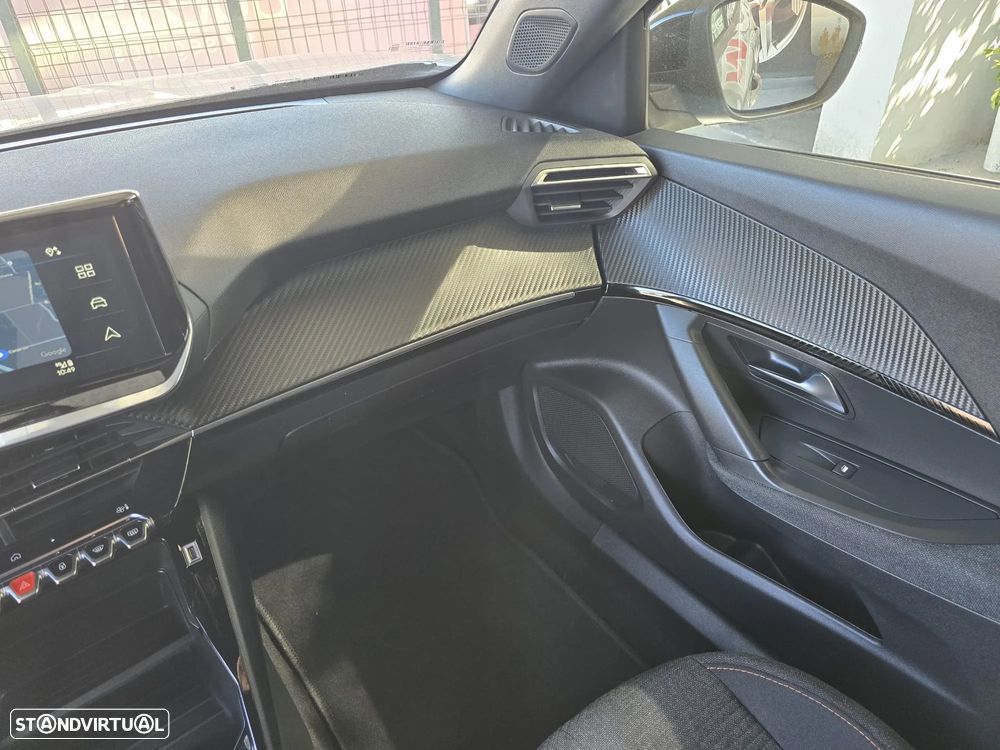 Peugeot 2008 1.2 PureTech Style - 17