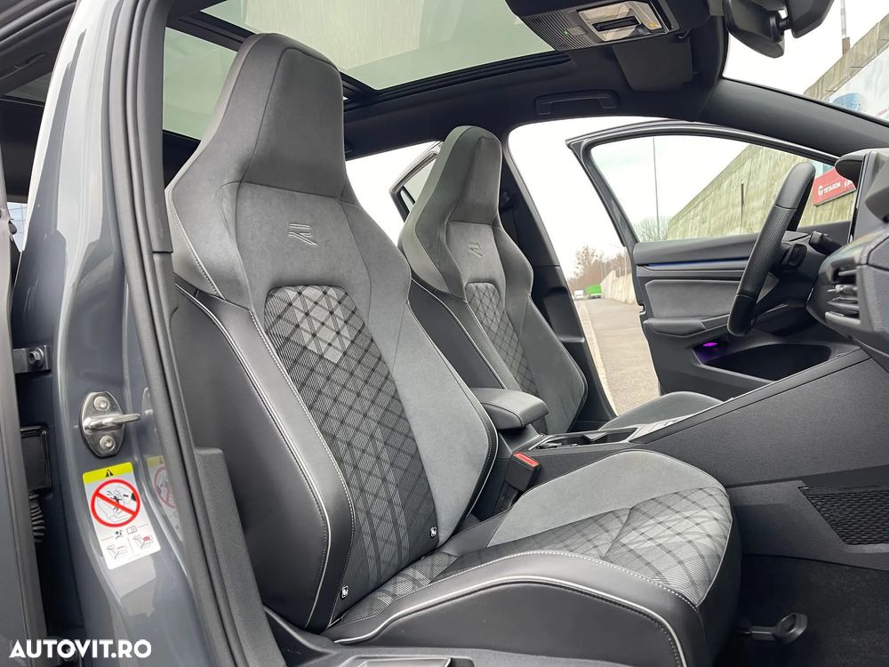 Volkswagen Golf 2.0 TDI SCR DSG R-Line - 12