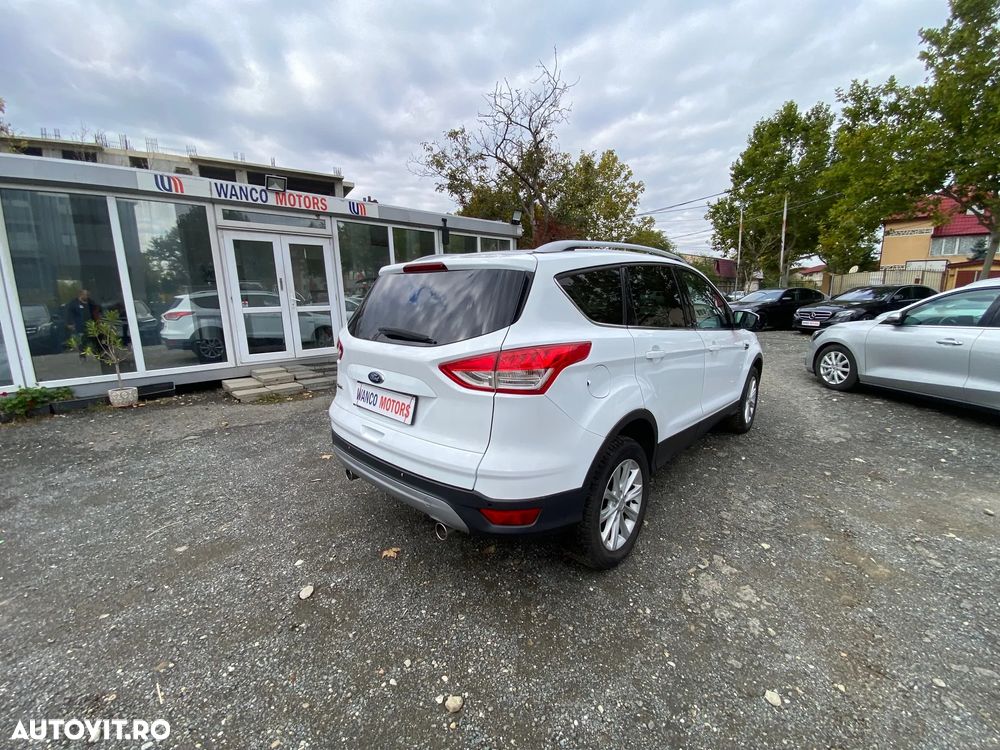 Ford Kuga 2.0 TDCi Powershift 4WD Titanium - 5