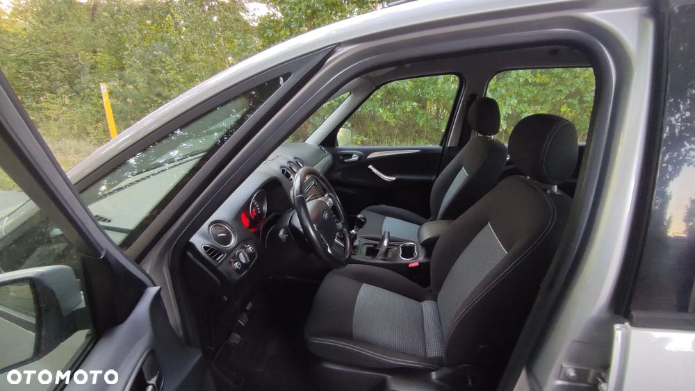 Ford Galaxy 2.0 TDCi Ghia - 9