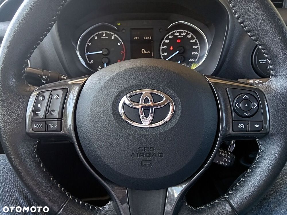 Toyota Yaris - 18