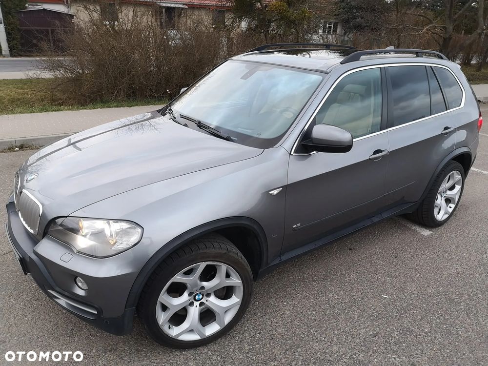 BMW X5 4.8i xDrive - 17