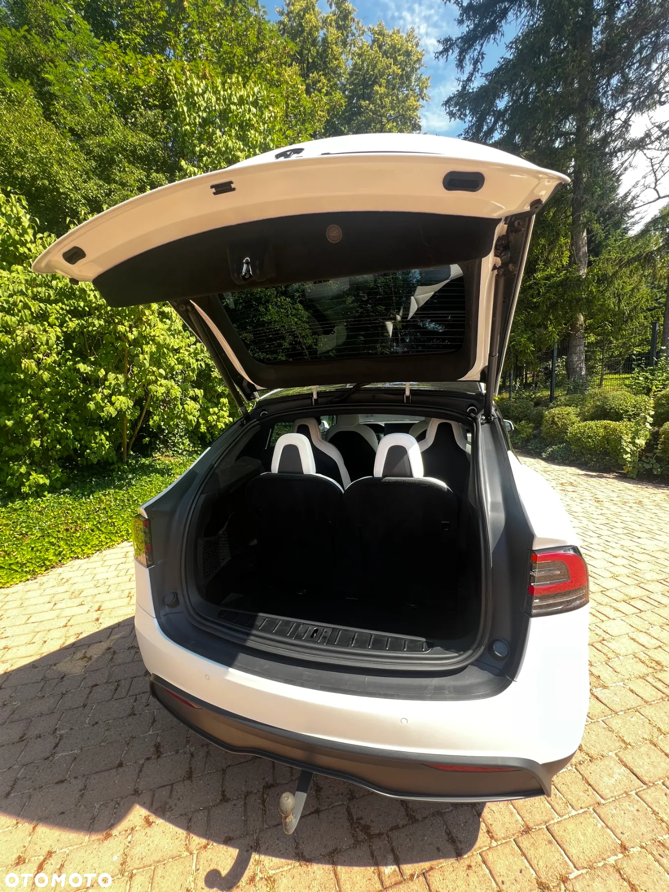 Tesla Model X Plaid - 13