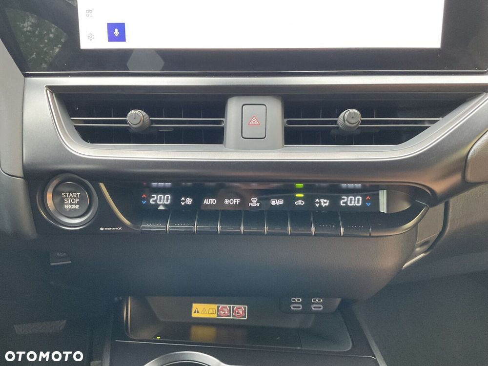 Lexus UX 200 GPF F Sport Design 2WD - 26