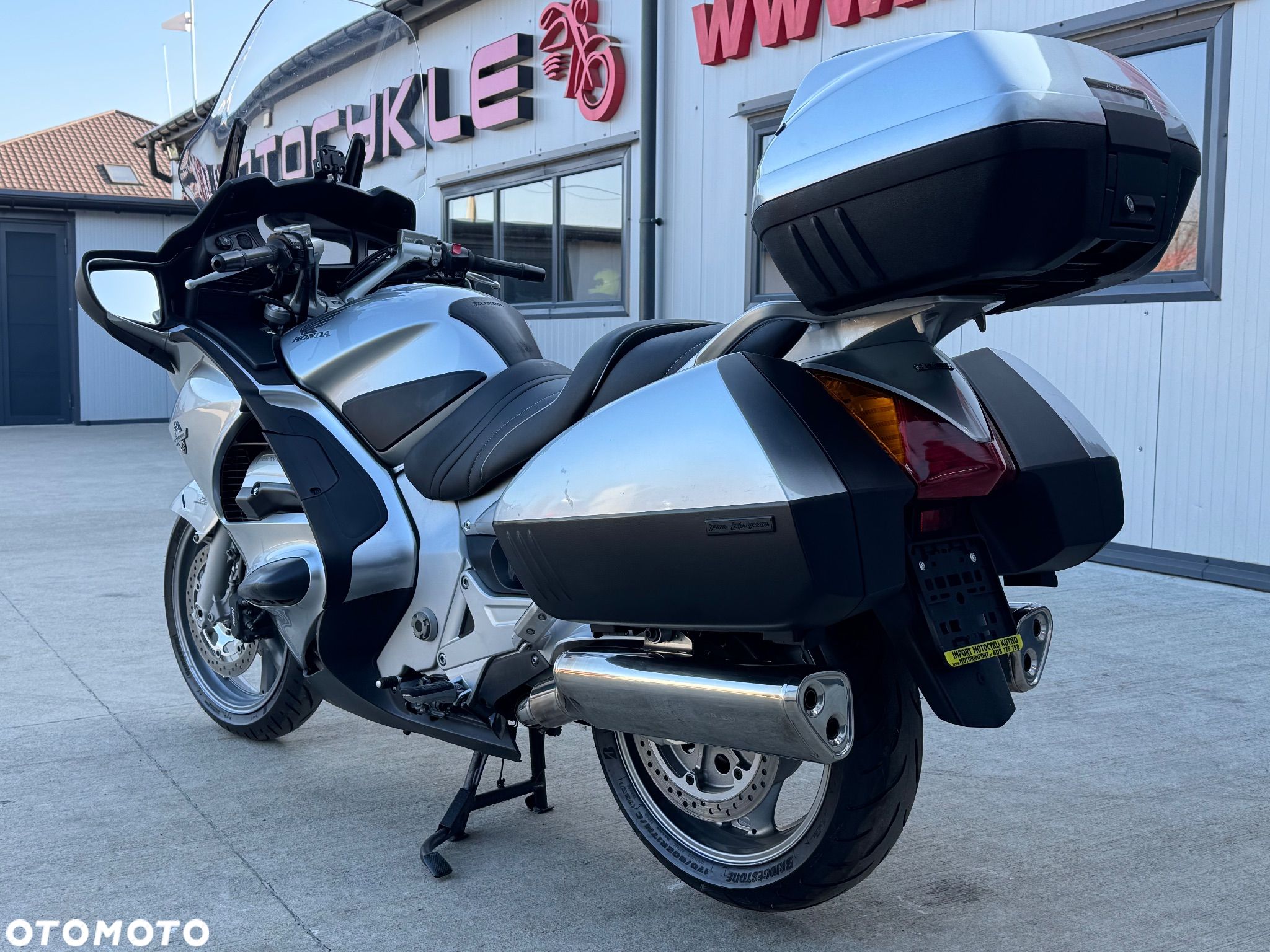 Honda ST - 19