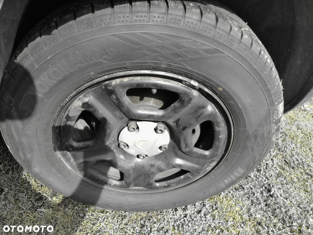 DACIA DUSTER 4 SZT KOLA 16'' 215 65 STALOWE FELGI OPONY DOT26 YOKOHAMA CENA Z DOSTAWA - 11