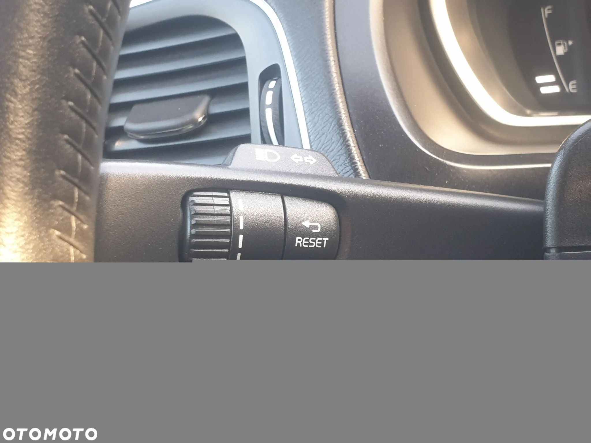 Volvo V40 T3 Drive-E Kinetic - 15