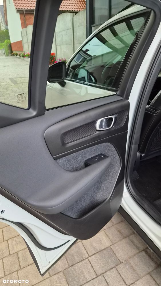 Volvo XC 40 - 26