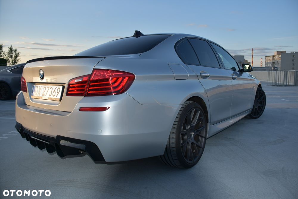 BMW Seria 5 530d xDrive - 18