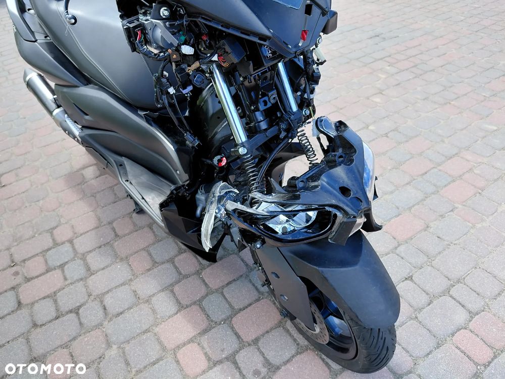 Yamaha X-max - 8