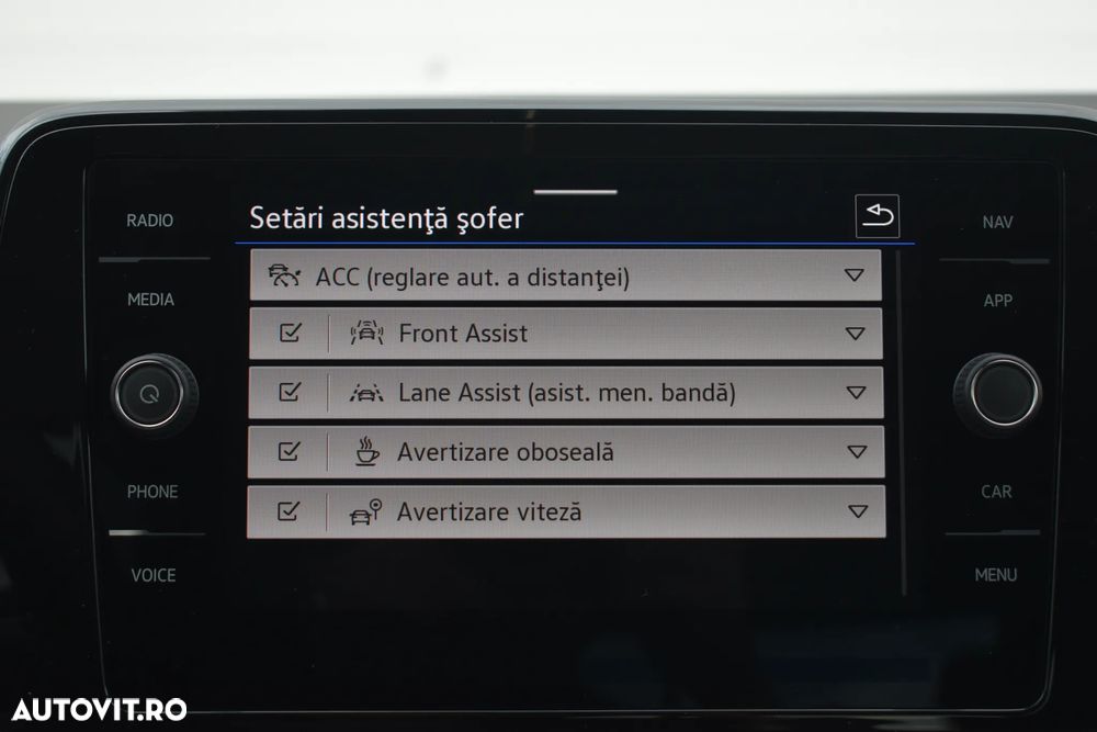 Volkswagen T-Roc 1.5 TSI DSG Life - 28