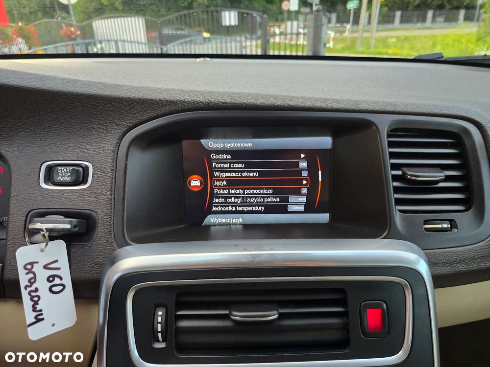 Volvo V60 D3 Summum - 33