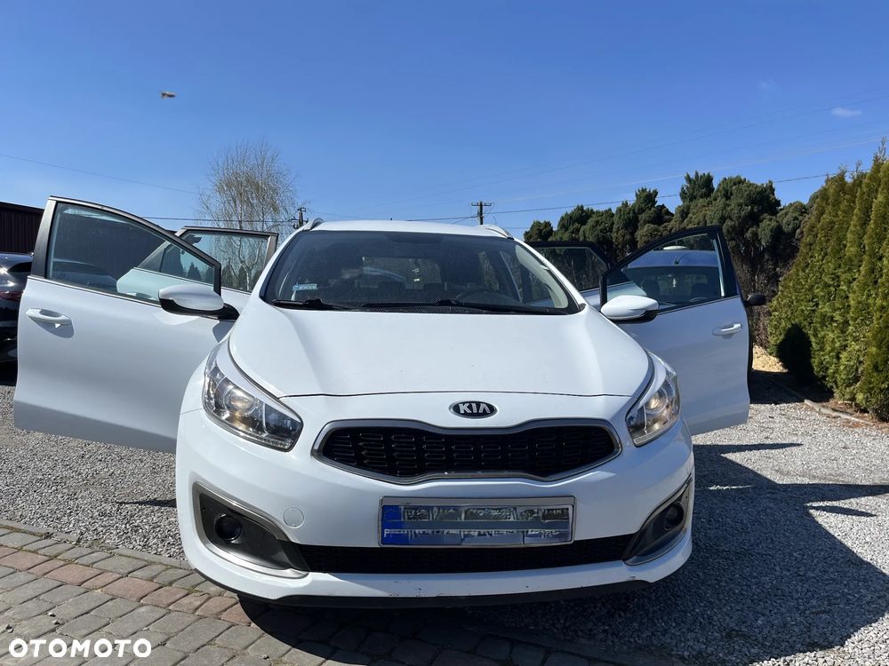 Kia Ceed 1.6 CRDi S - 1