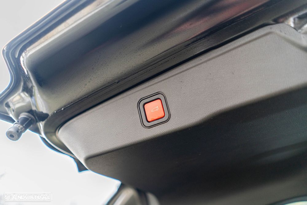 Jeep Avenger 1.2 GSE T3 Altitude - 60