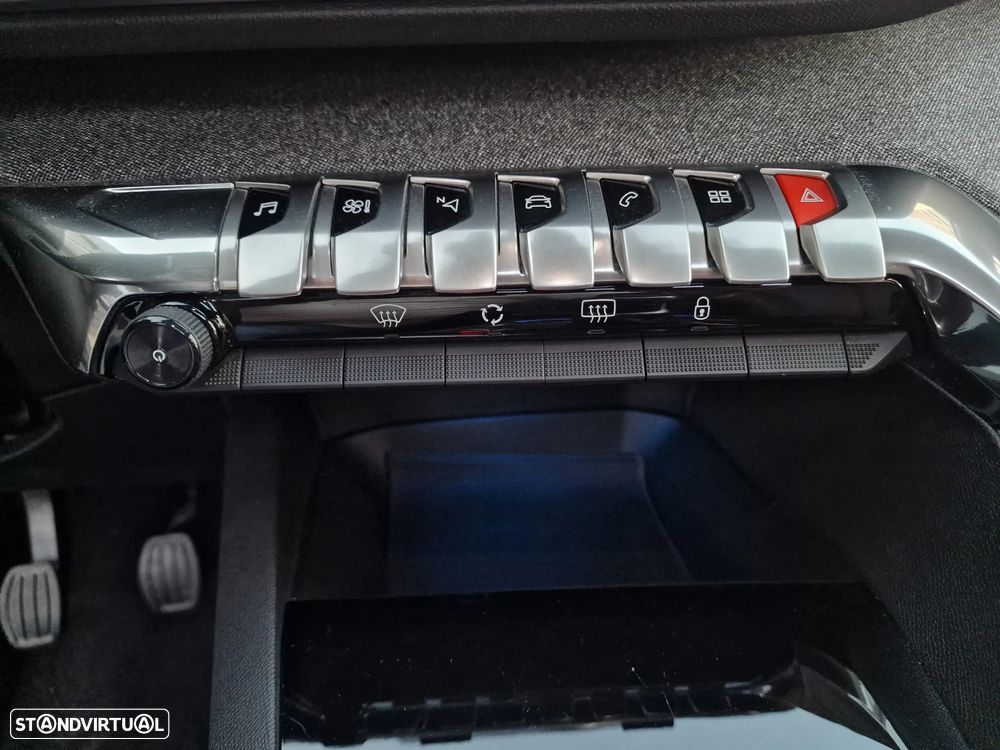 Peugeot 3008 PureTech 130 Stop & Start GPF Allure - 33