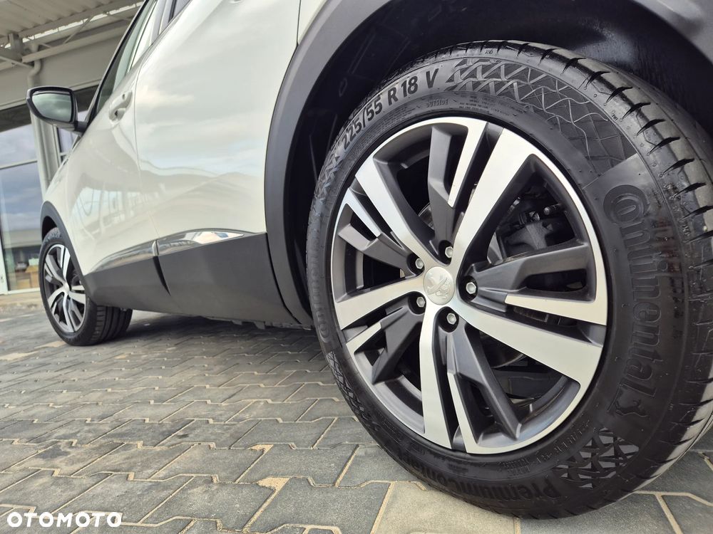 Peugeot 3008 1.6 PureTech Hybrid PHEV Allure Pack S&S EAT8 - 19