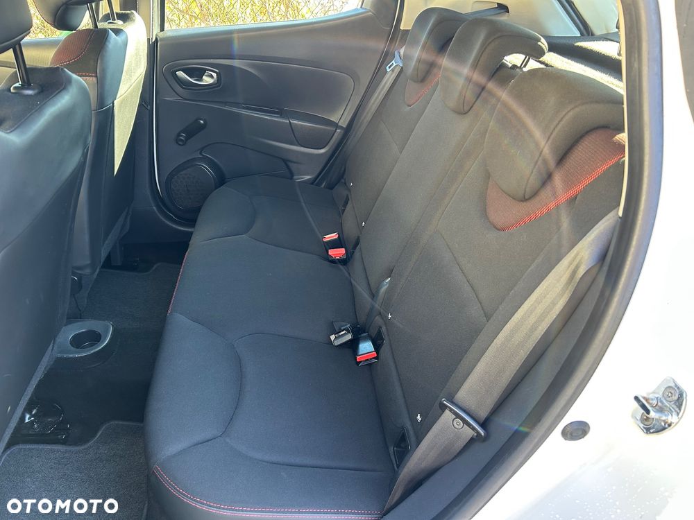 Renault Clio 1.2 16V 75 Collection - 13