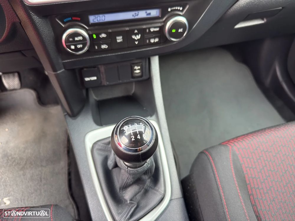 Toyota Auris 1.4 D-4D Exclusive - 11