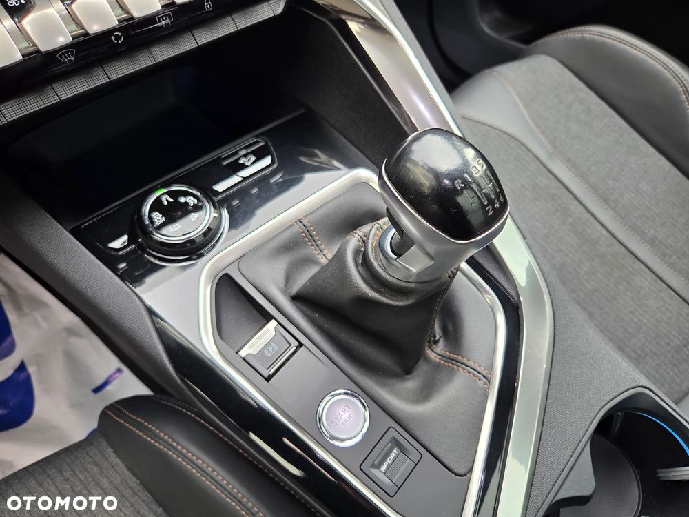 Peugeot 3008 HDi 150 Business-Line - 37