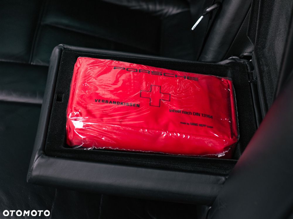 Porsche Cayenne - 32