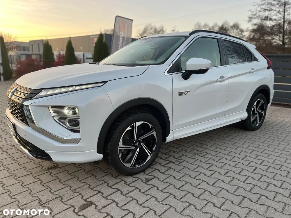 Mitsubishi Eclipse Cross Plug-In Hybrid 4WD Plus Select - 26