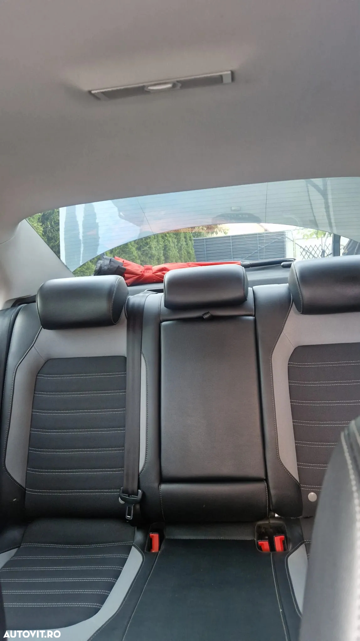Volkswagen Jetta 1.6 TDI DPF Highline DSG - 10