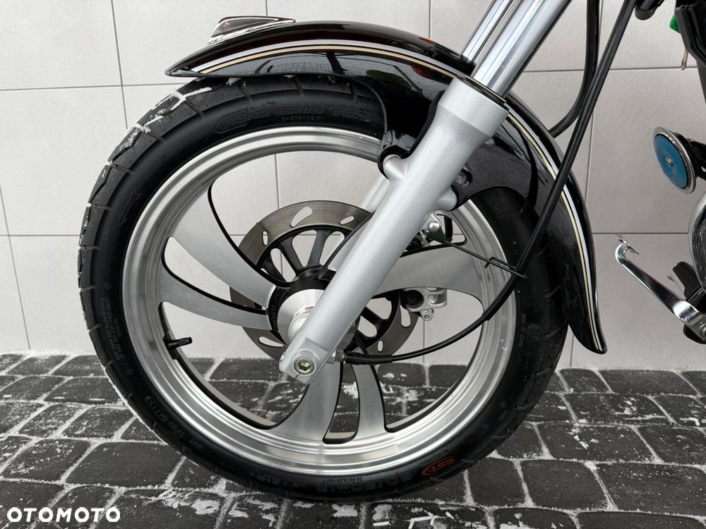 Suzuki Marauder - 23