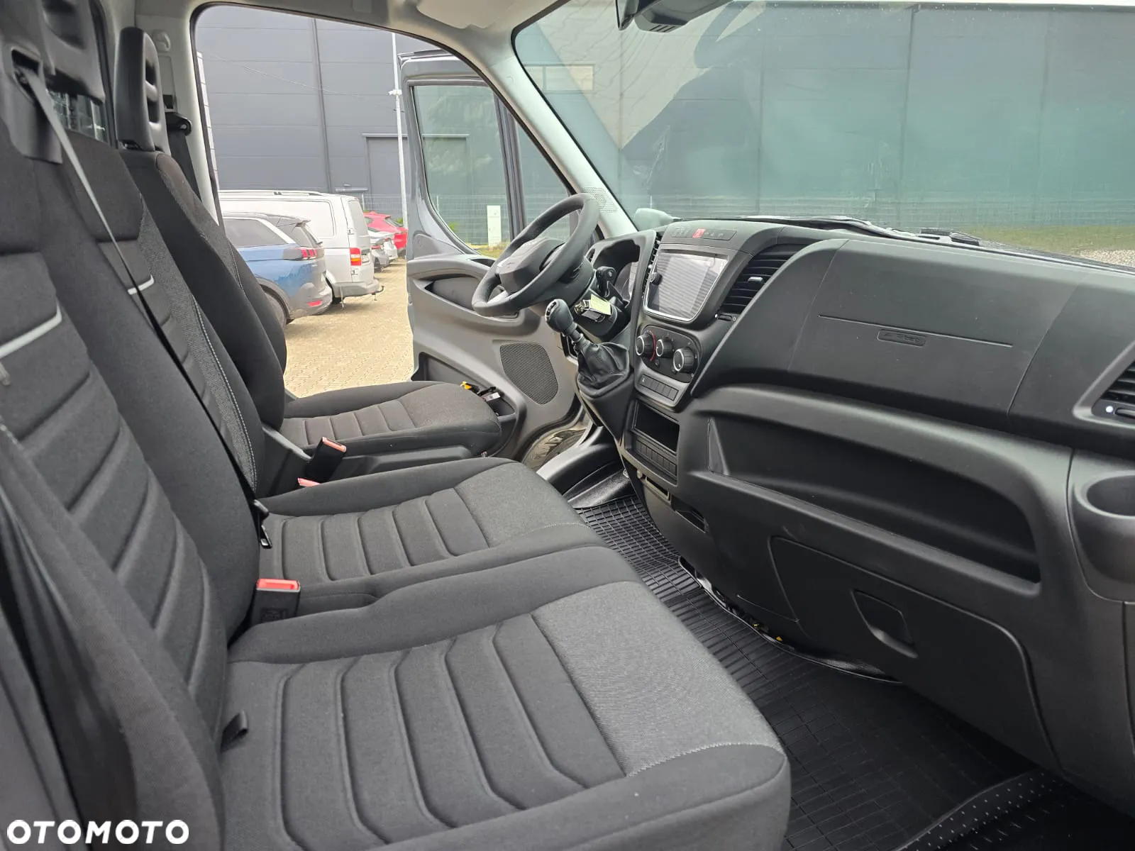 Iveco Daily wywrotka 50C18HZ - 12