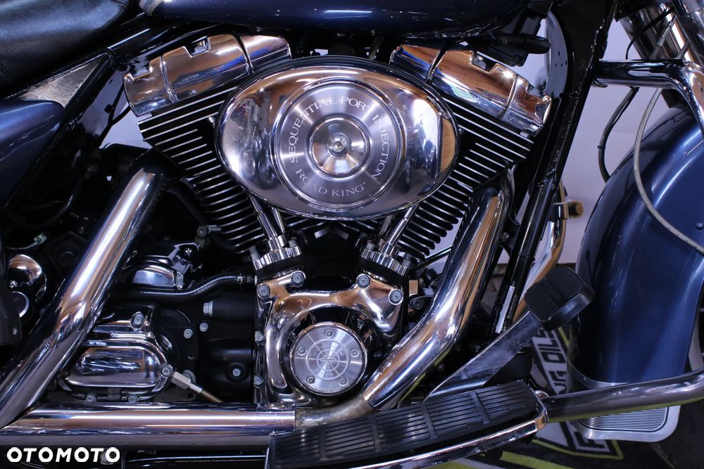 Harley-Davidson Touring Road King - 12