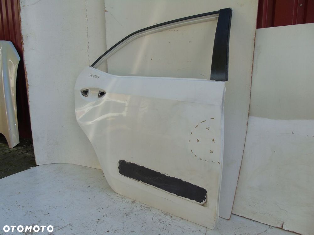 Toyota Corolla E16 prawe drzwi 24154014 - 3