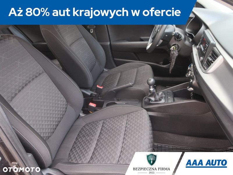 Kia Rio - 10