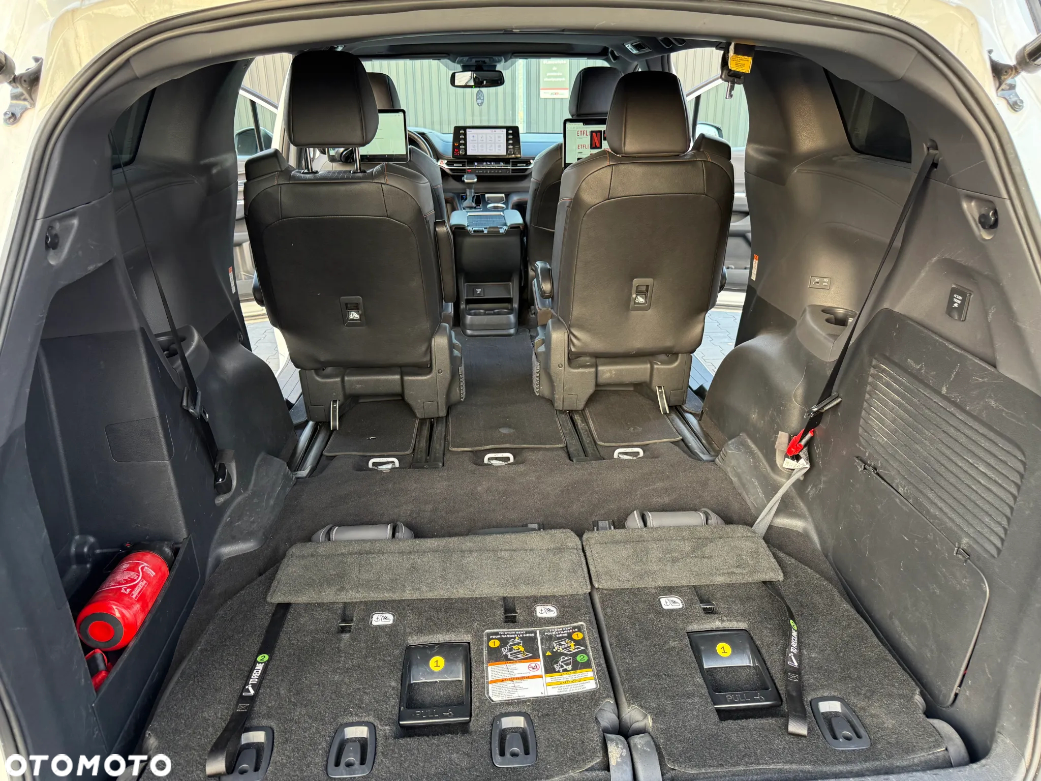 Toyota Sienna - 24