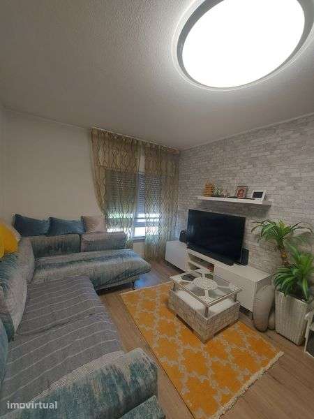 T2 Remodelado | Sacavém | Localização Privilegiada - Grande imagem: 4/9