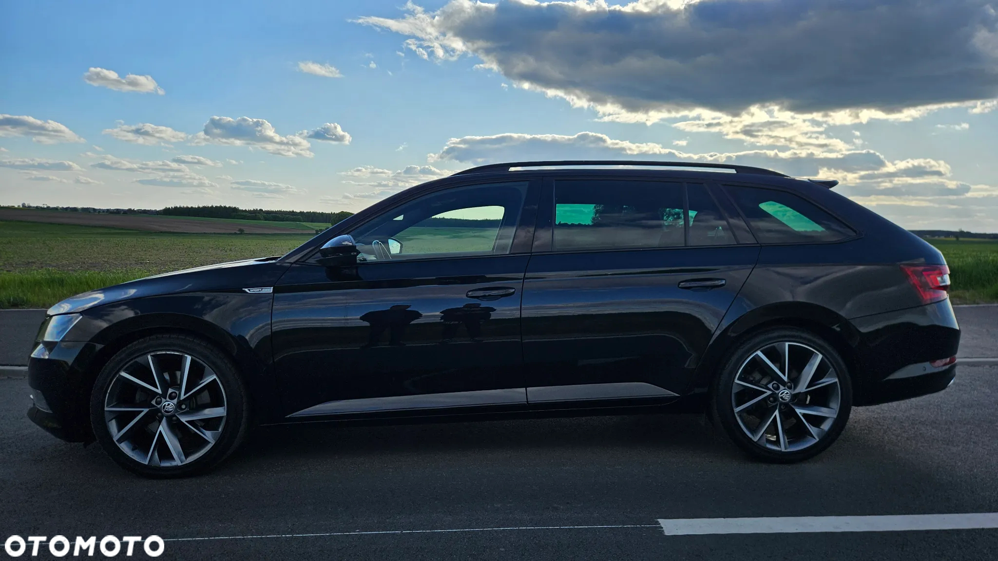 Skoda Superb 2.0 TDI Sportline DSG - 13
