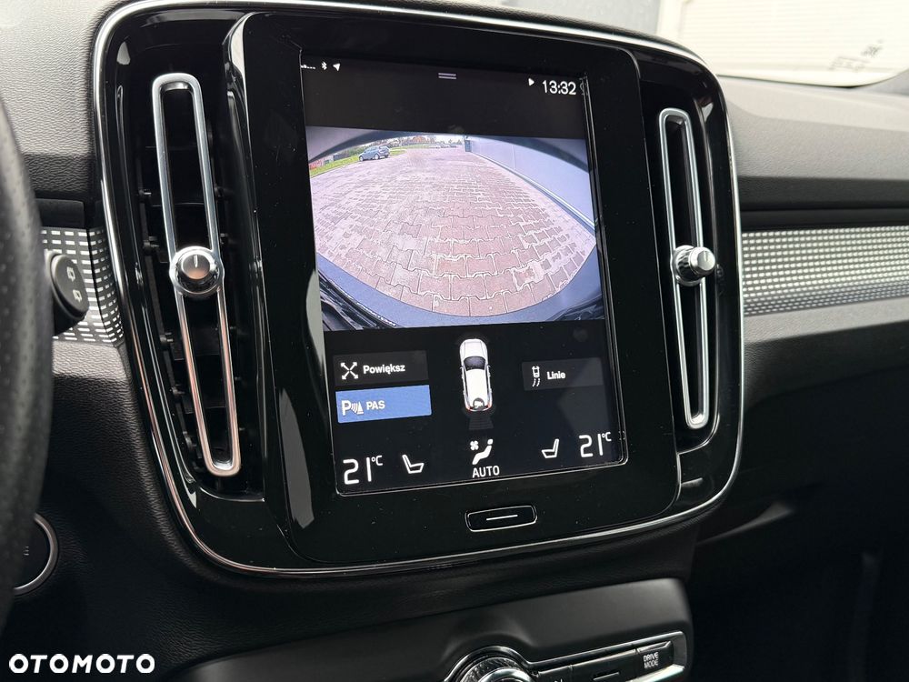 Volvo XC 40 T3 R-Design - 11