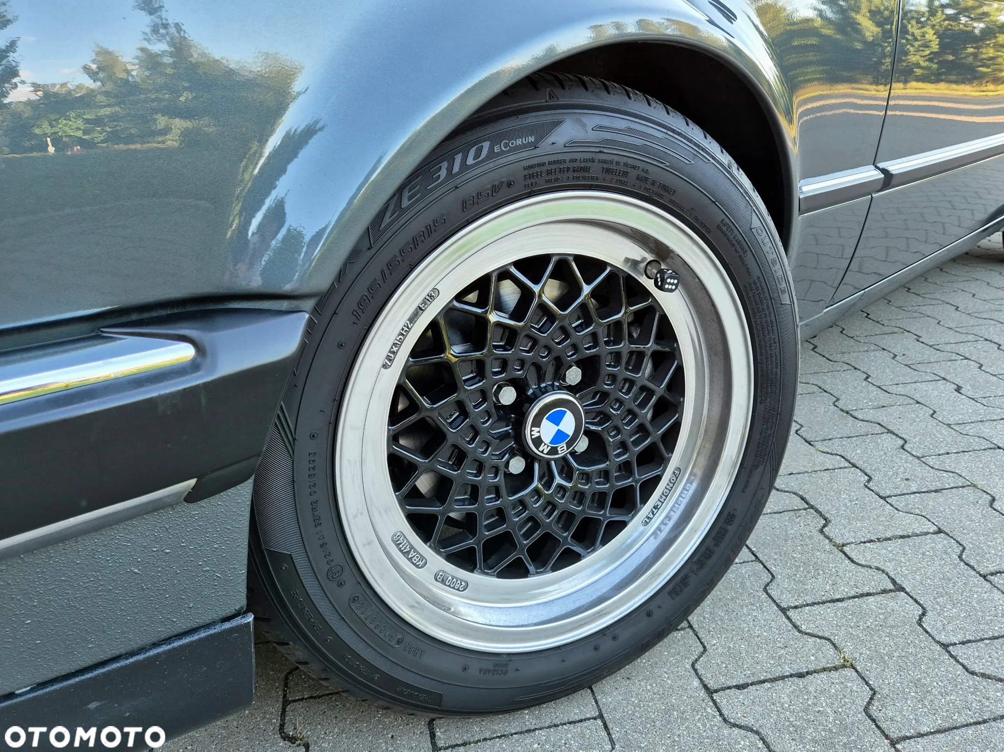 BMW Seria 3 325e - 12