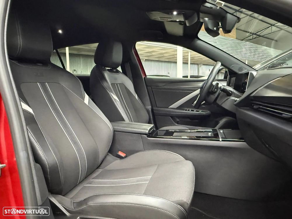 Opel Astra 1.5 D GS Aut. - 24