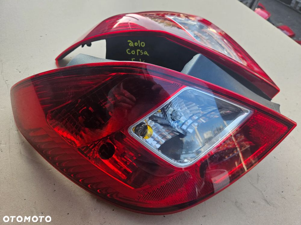 Opel Corsa D  lampa tył tylna prawa lewa  5D - 22