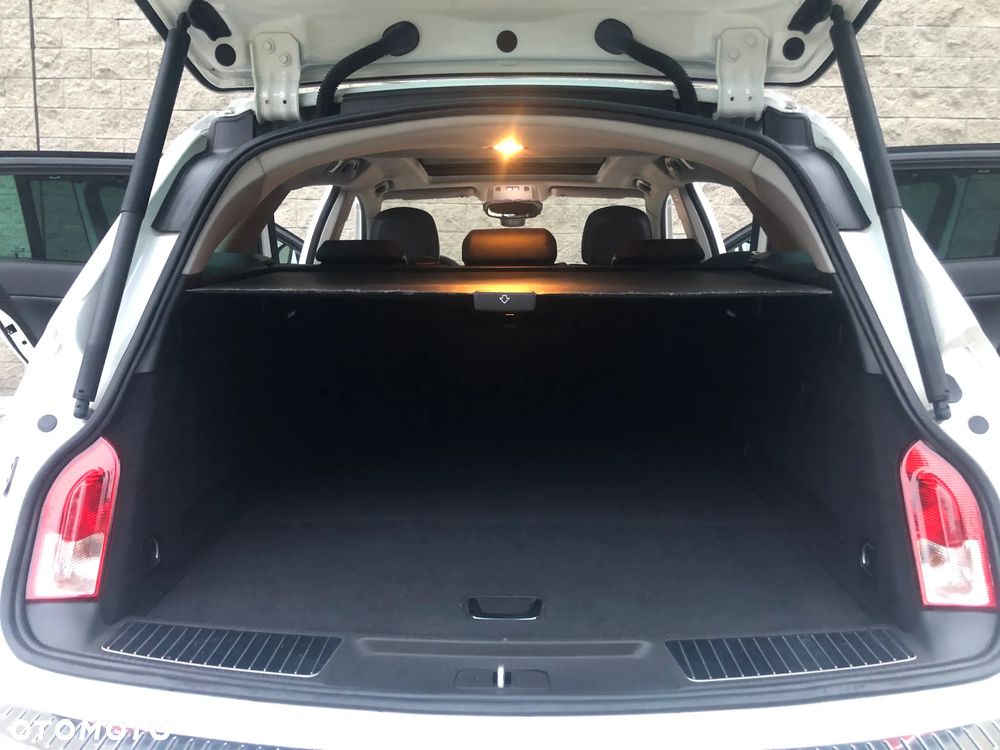 Opel Insignia 2.0 CDTI ecoFLEX Business Cosmo - 10