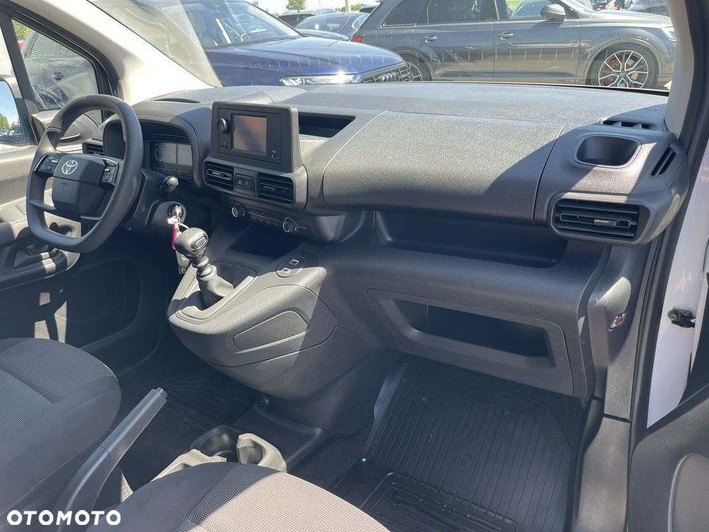 Toyota Proace City - 11