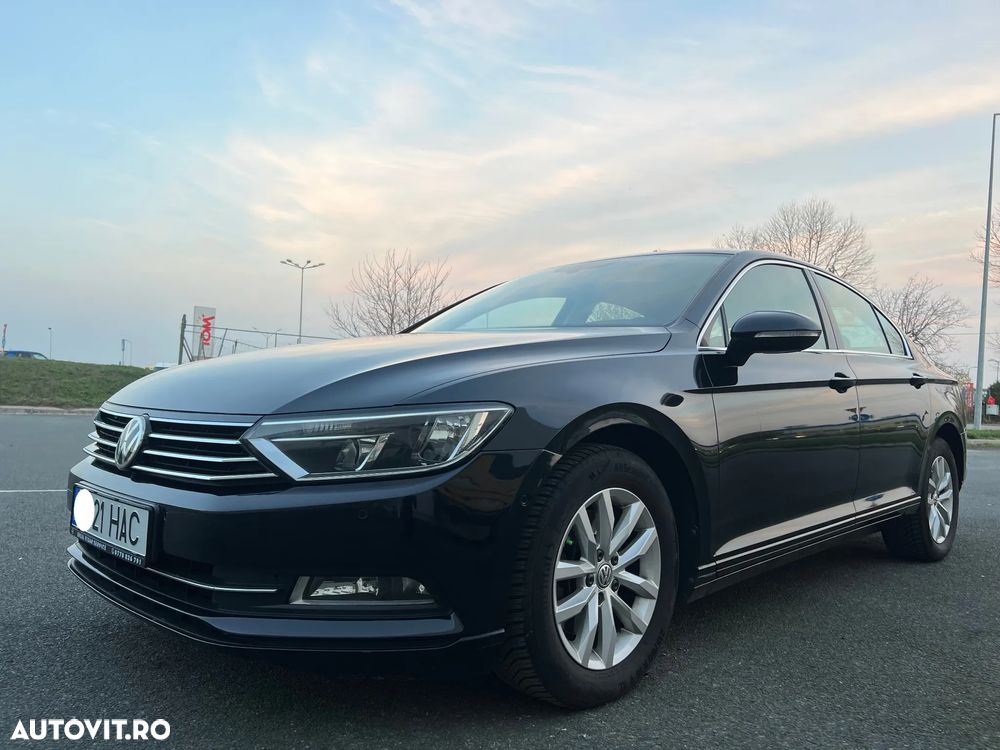 Volkswagen Passat - 11