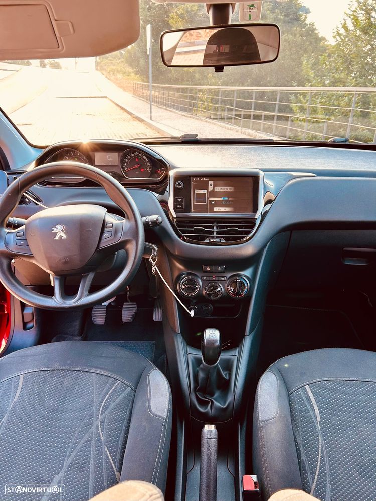 Peugeot 208 PureTech 82 Allure - 16
