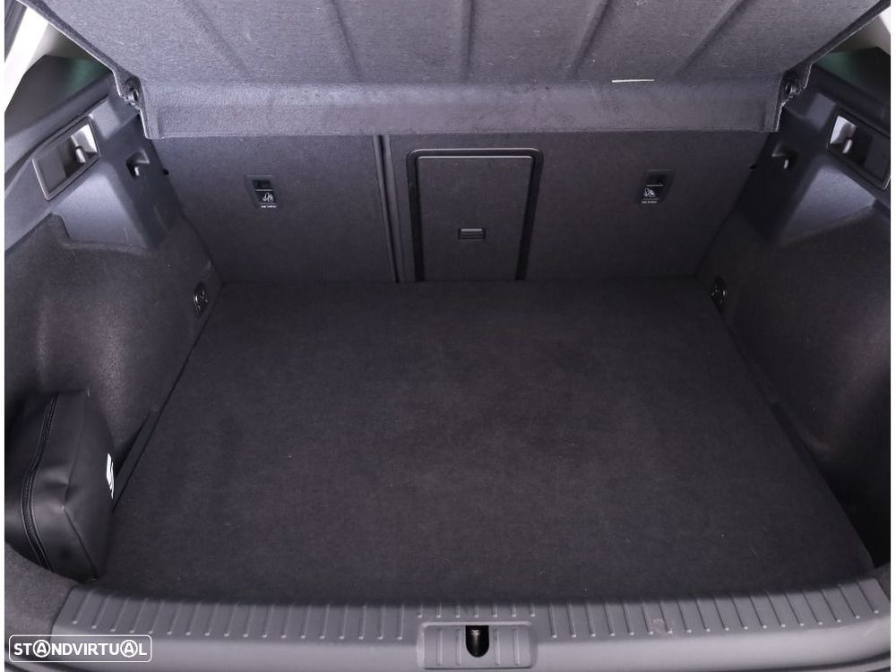 Cupra Formentor 1.4 e-Hybrid DSG - 11