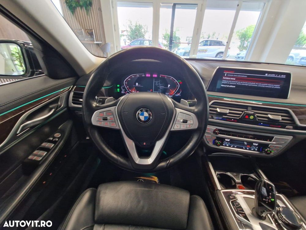 BMW Seria 7 730d xDrive - 10