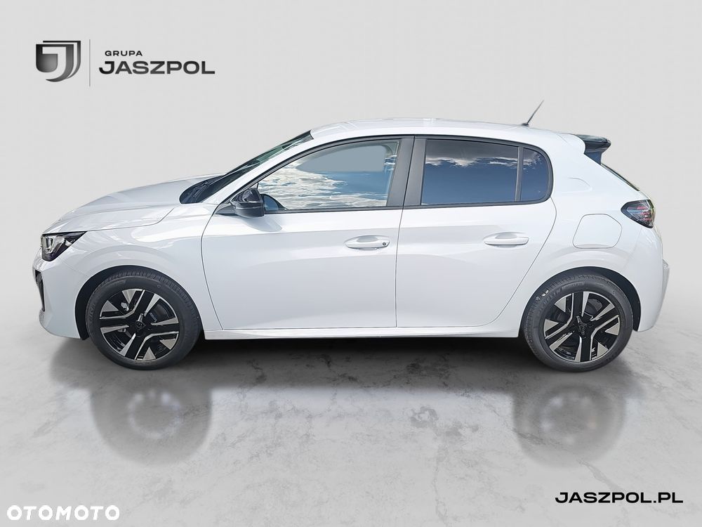 Peugeot 208 - 8
